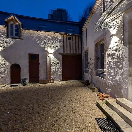 Отель La Sourciere Божанси Экстерьер фото